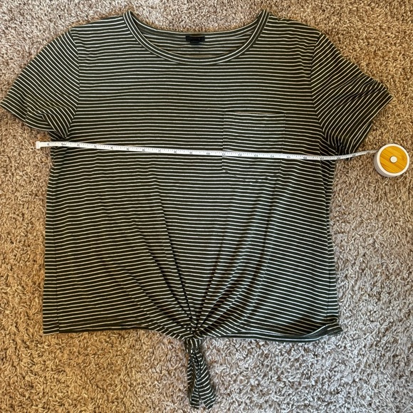 JCrew Green and White Striped Top | Tee | Cropped Tee Size Medium - Picture 9 of 13